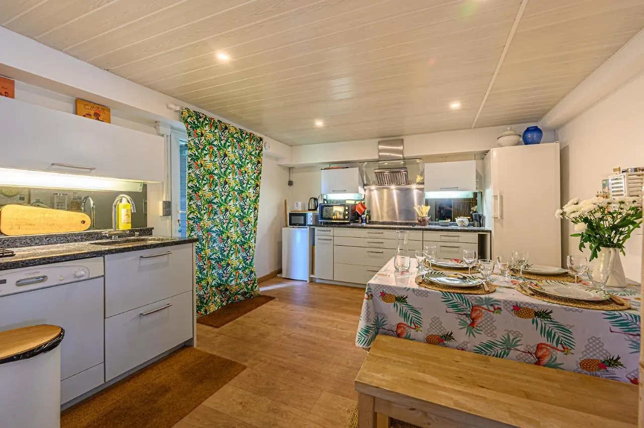 شقة Sous Les Palmiers - Charmant Appartement Avec Terrasse فان فرنسا